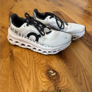 Women's Cloudmonster Running Shoes
